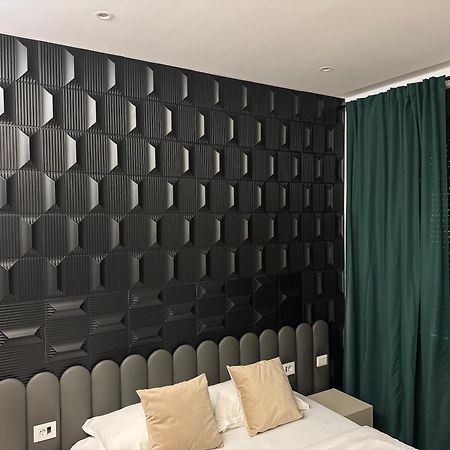 Pristina Select Apartments Luaran gambar