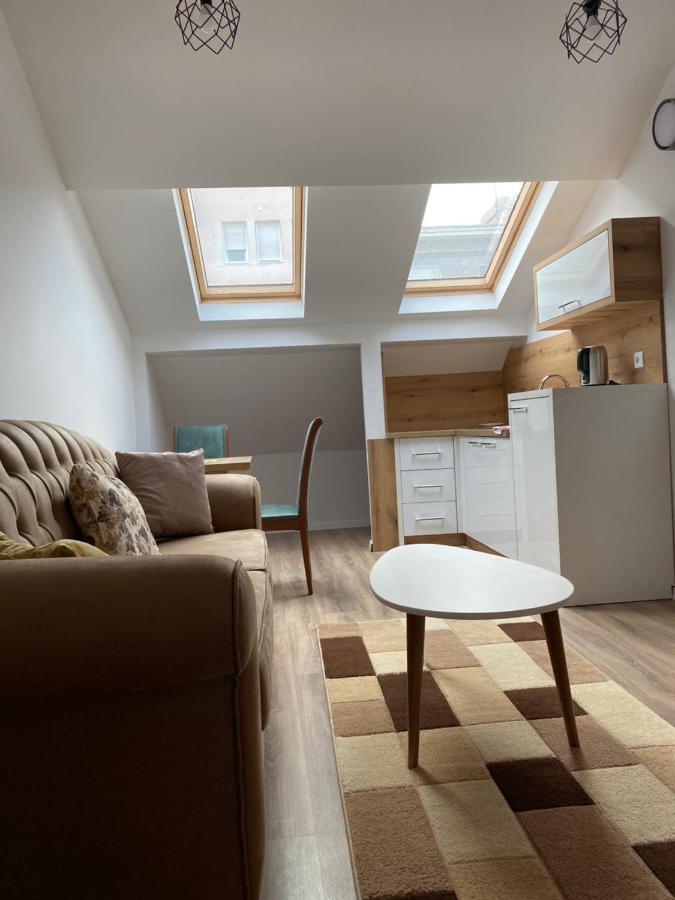 Pristina Select Apartments Luaran gambar