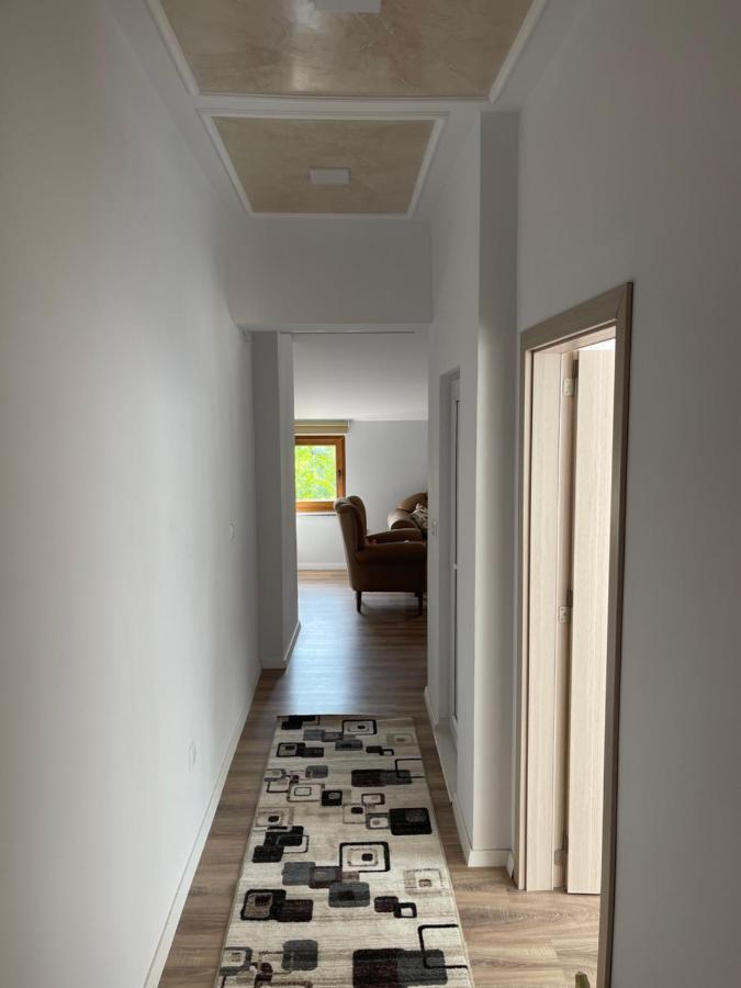 Pristina Select Apartments Luaran gambar
