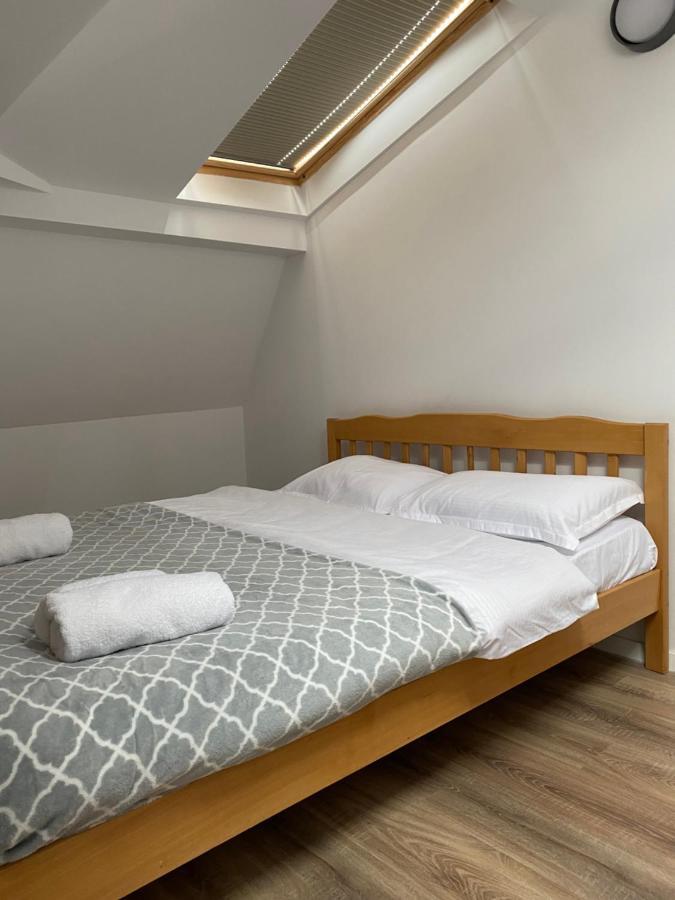Pristina Select Apartments Luaran gambar